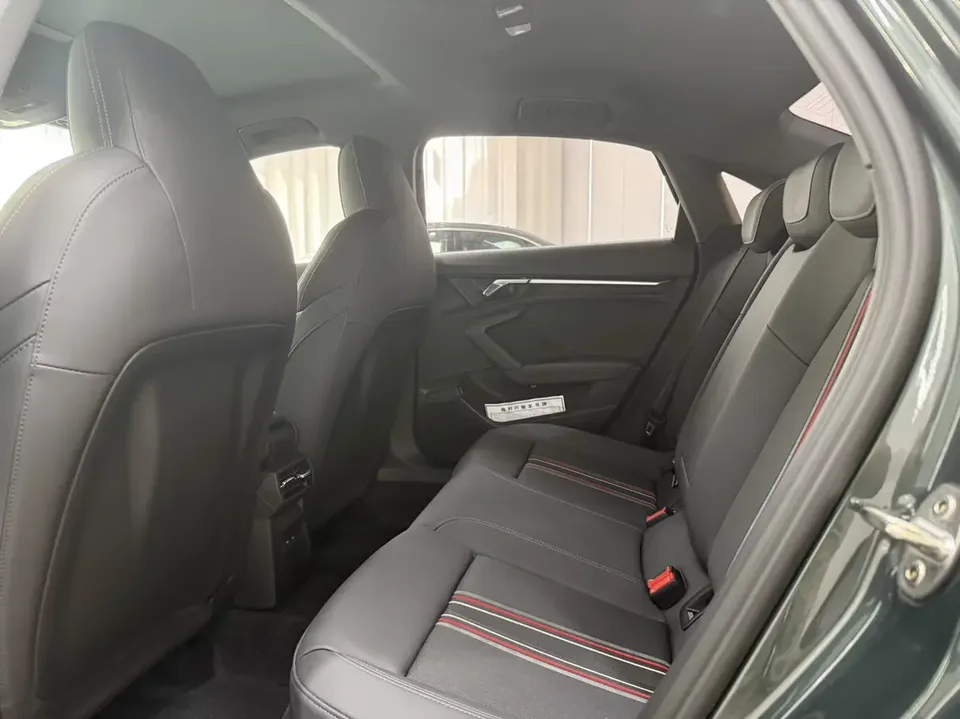 Audi A3 Audi A3 2022 Sportback 35 TFSI Stylish and sporty 2022 — thumbnail 5