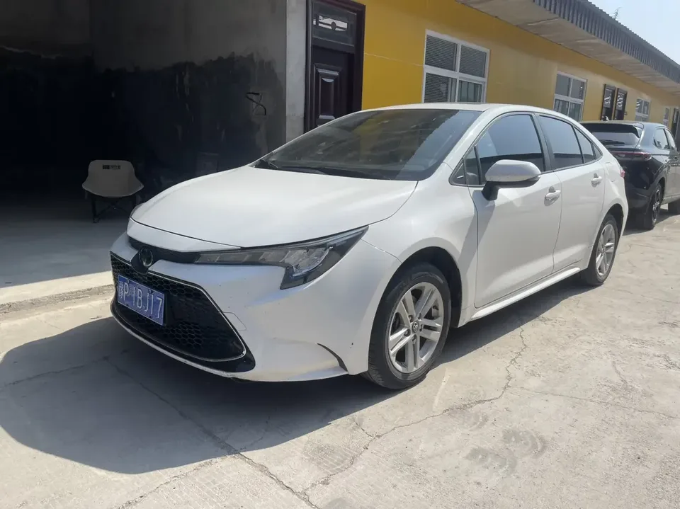 Toyota Levin Lei Ling 2022 185T CVT Deluxe Edition 2023 — photo 1, buy with delivery to Moscow