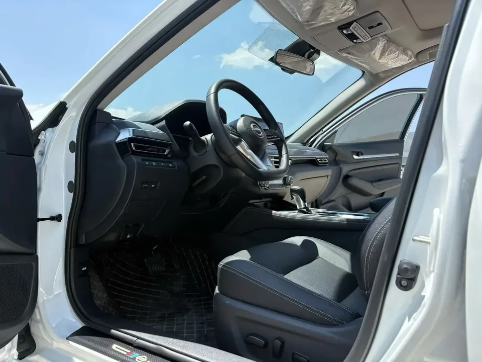 Nissan Altima Sound of nature 2022 2.0L XL-TLS Enjoy Edition 2024 — thumbnail 5