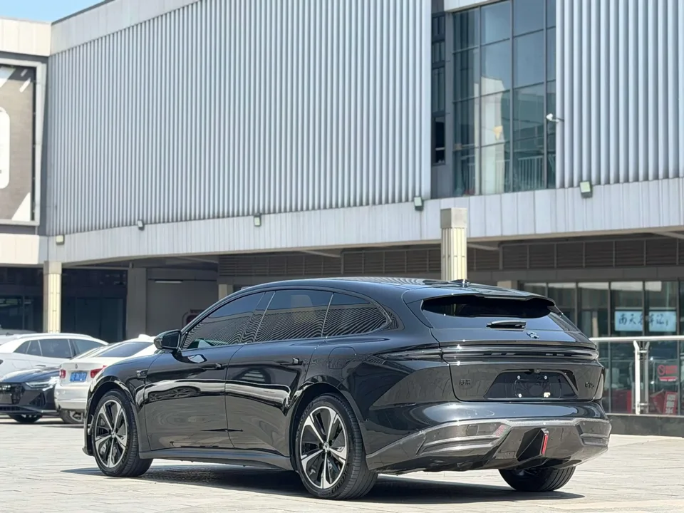 NIO ET5T NIO ET5T 2024 100kWh 2025 — thumbnail 2