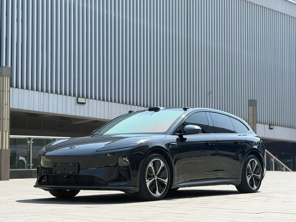 NIO ET5T NIO ET5T 2024 100kWh 2025 — photo 1, buy with delivery to Moscow