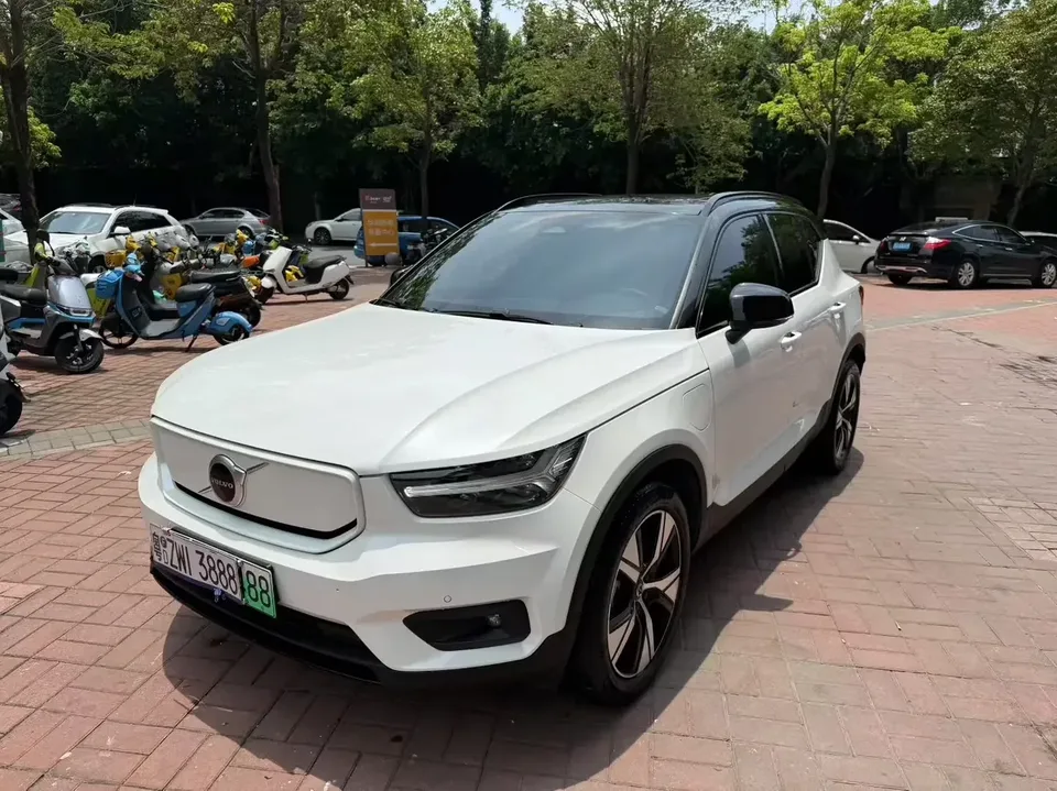 Volvo XC40 EV Volvo XC40 EV 2021 P8 pure electric four-wheel drive smart sports version 2022 — photo 1, buy with delivery to Moscow