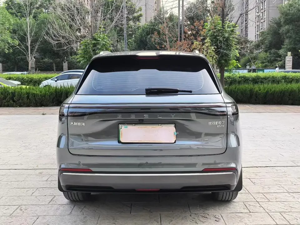 Geely Galaxy Starship 7 EM-i Galaxy Starship 7 EM-i 2025 120KM Pilot Edition 2025 — thumbnail 2