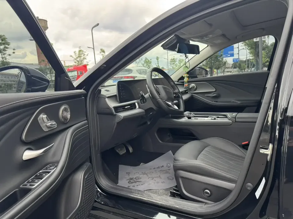 Chery Arrizo 8 Arrizo 8 2024 1.6TGDI DCT Intelligence 2024 — миниатюра 4