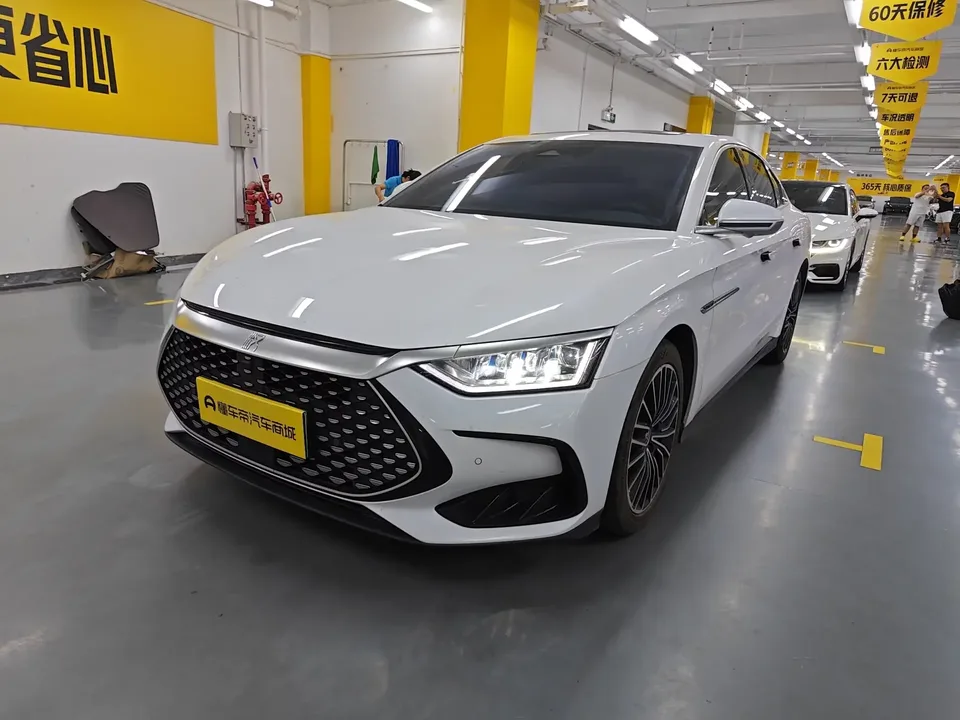 BYD Han DM Chinese DM 2022 DM-i 121KM Premium 2022 — photo 1, buy with delivery to Moscow