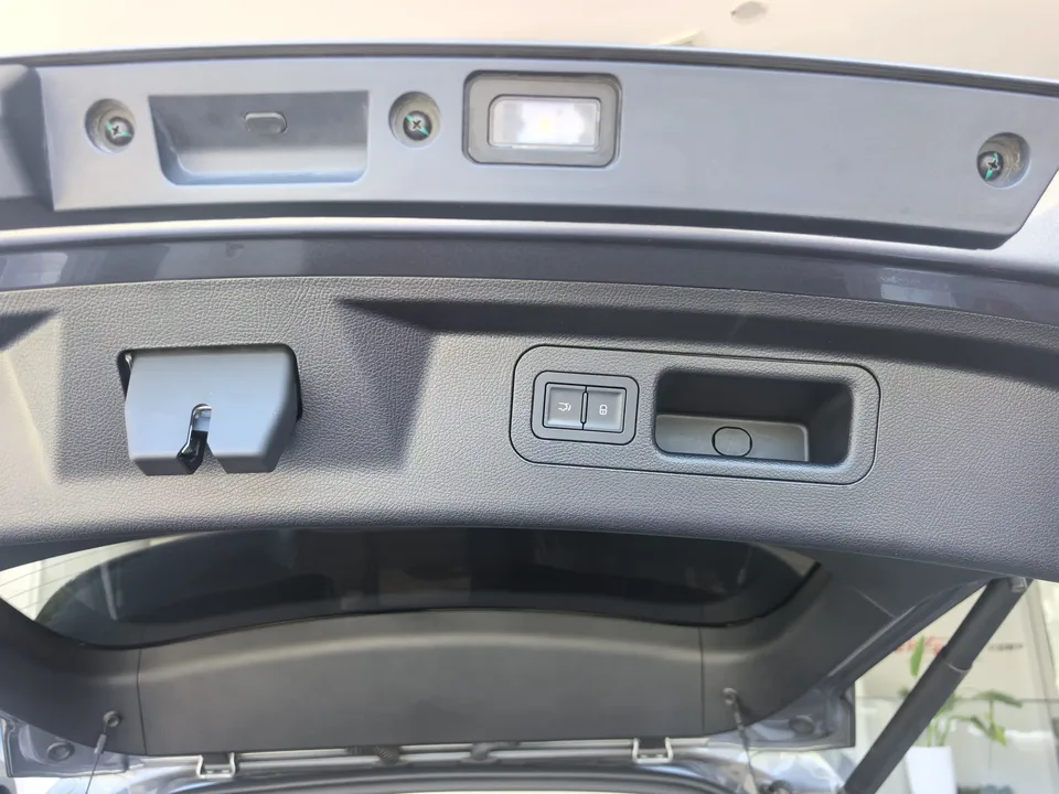 BYD Song Pro DM Song Pro DM 2025 Second Generation DM-i 115KM Excellence 2025 — миниатюра 2