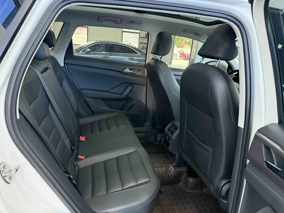 Volkswagen Tharu tuyue 2022 280TSI 2WD Comfort Edition 2022 — thumbnail 5