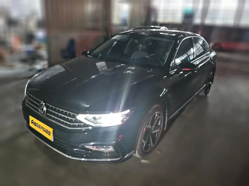 Volkswagen Magotan Magotan 2025 Modified Public Edition 280TSI DSG Luxury Edition 2025 — photo 1, buy with delivery to Moscow