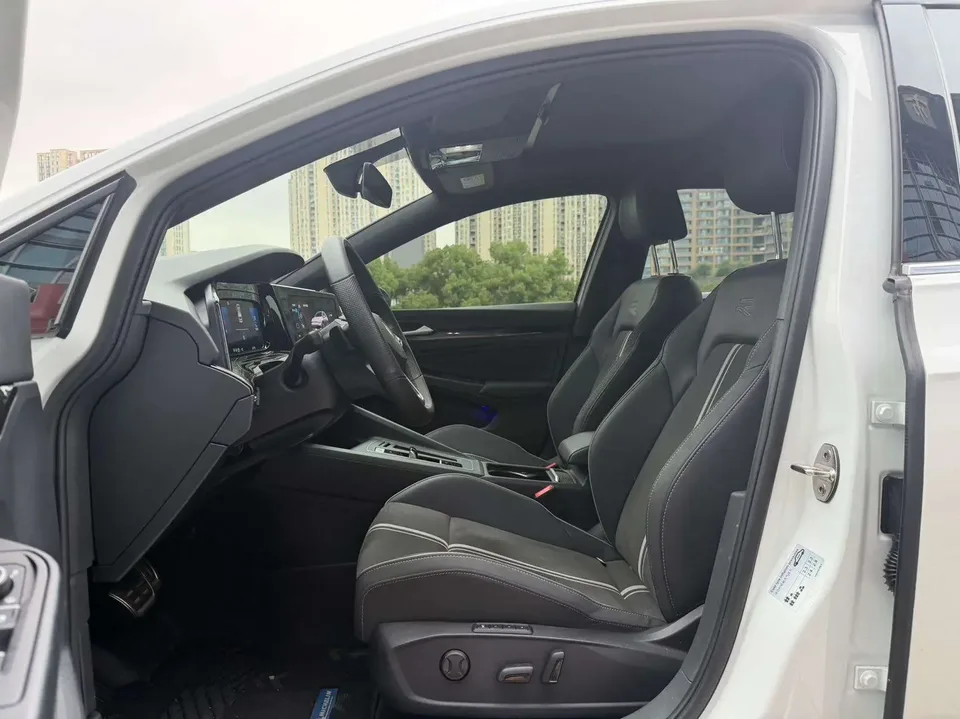 Volkswagen Golf golf 2023 280TSI DSG R-Line 2023 — миниатюра 4