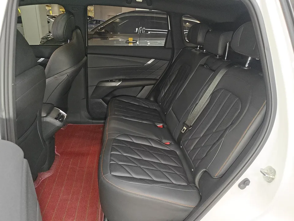 Changan CS75PLUS Changan CS75 PLUS 2025 The fourth generation 1.5T New Blue Whale Smart Premium 2025 — thumbnail 3