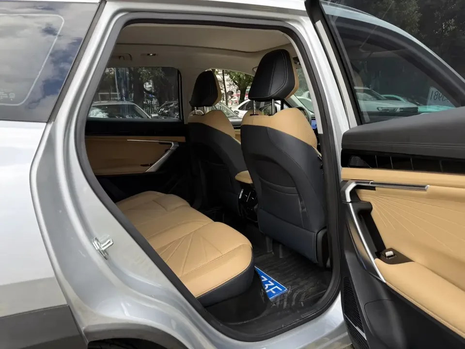 Geely Atlas L Boyue L 2023 1.5TD DCT Premium 2024 — thumbnail 4