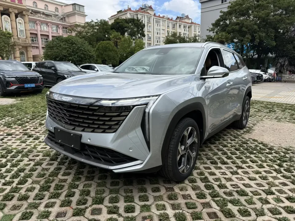 Geely Atlas L Boyue L 2023 1.5TD DCT Premium 2024 — photo 1, buy with delivery to Moscow