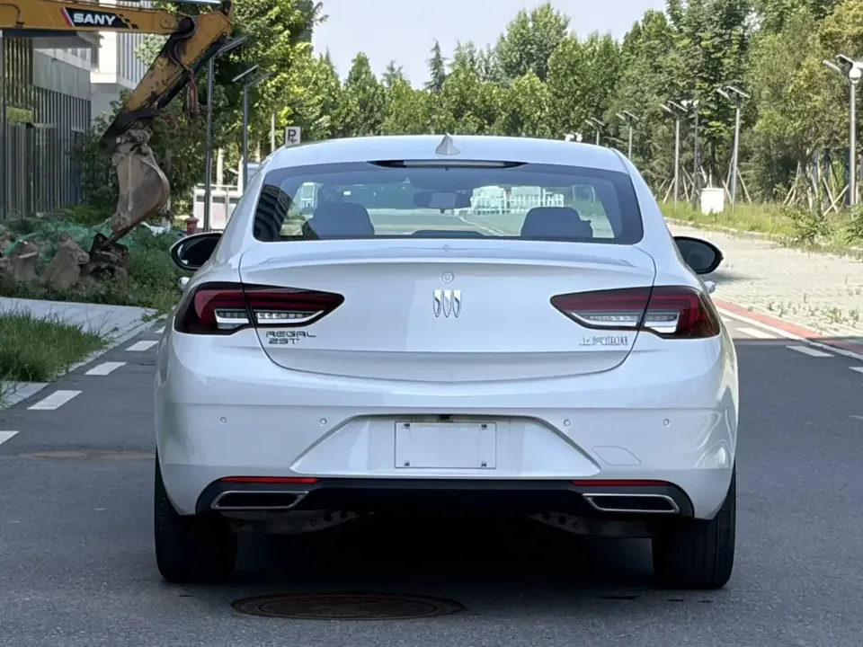 Buick Majesty Majesty 2024 Modified 25T Super Edition 2025 — миниатюра 2