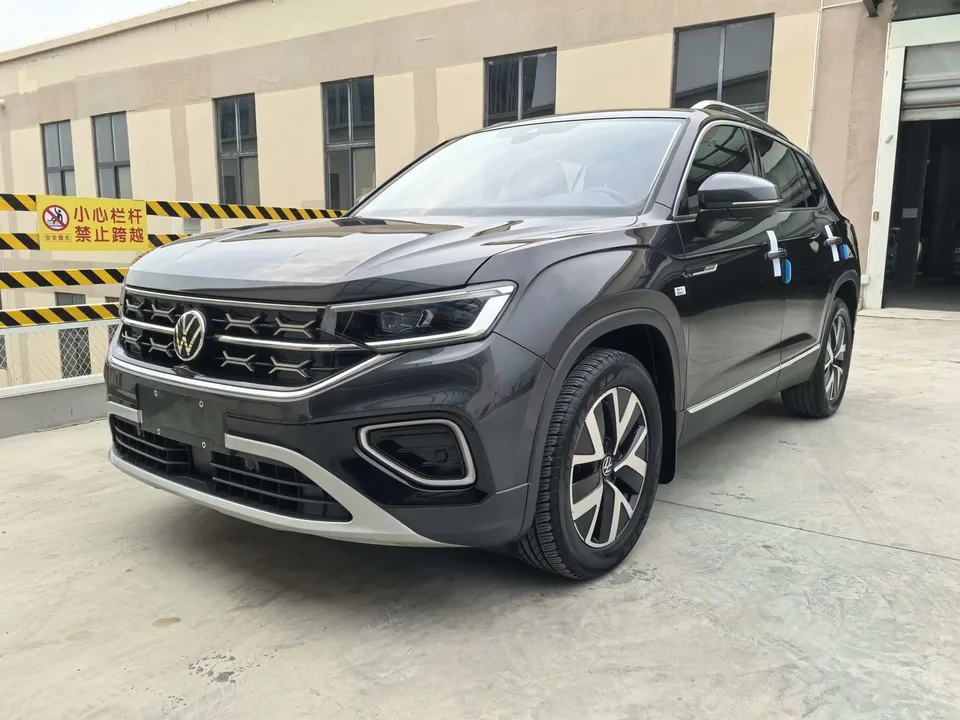 Volkswagen Tayron Tanyue 2023 280TSI 2WD Luxury Plus Advanced Edition 2023 — фото 1, купить с доставкой в Москву