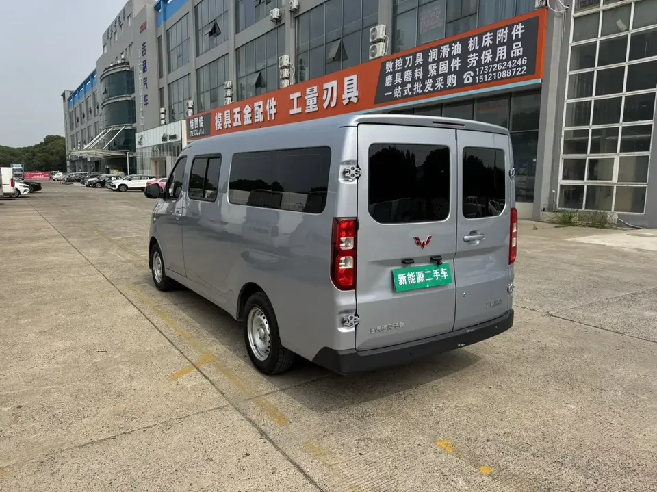 Wuling Yangguang Wuling Yangguang 2024 300km Comfortable Bus Version 75kW 2025 — thumbnail 4