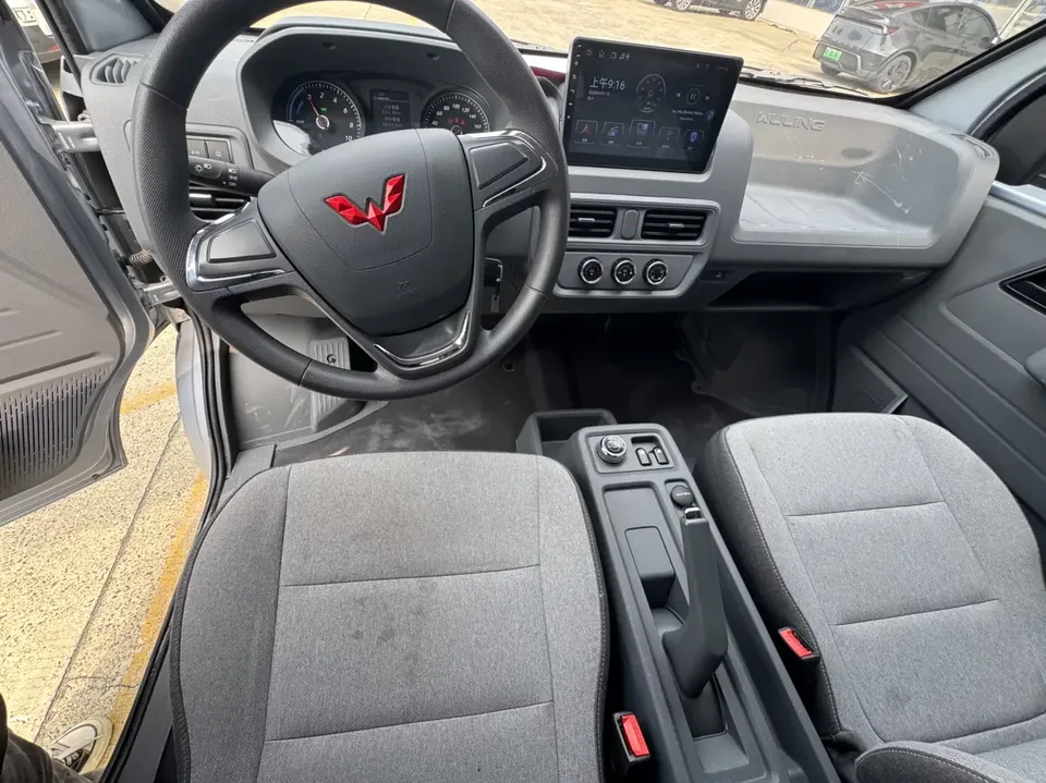 Wuling Yangguang Wuling Yangguang 2024 300km Comfortable Bus Version 75kW 2025 — thumbnail 5