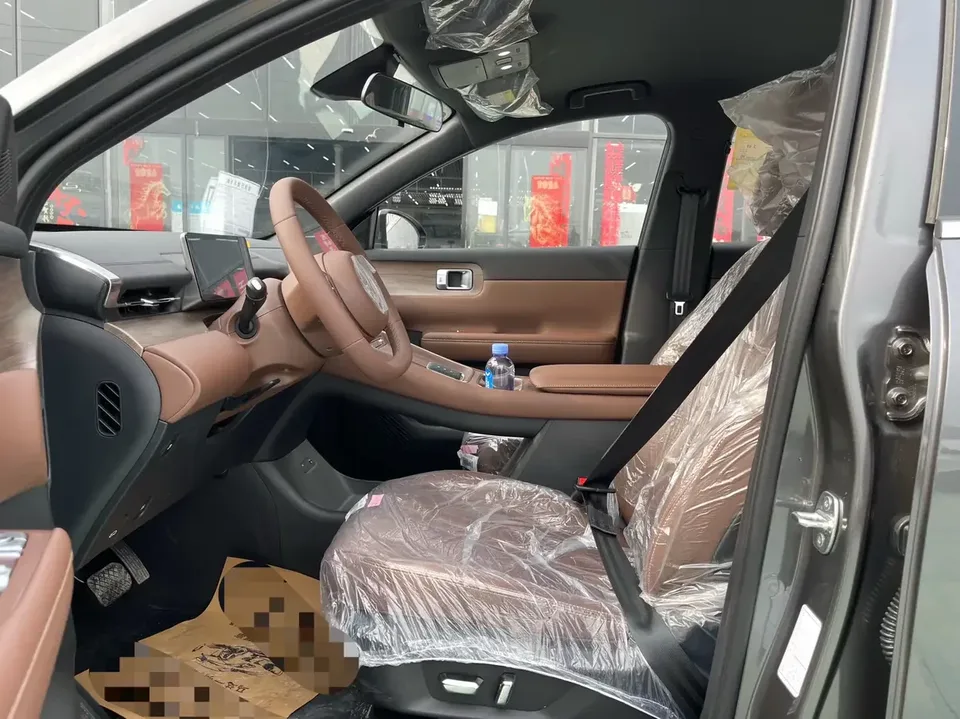 Wuling Starlight S PHEV Wuling Starlight S PHEV 2025 130km Pilot 2026 — thumbnail 4