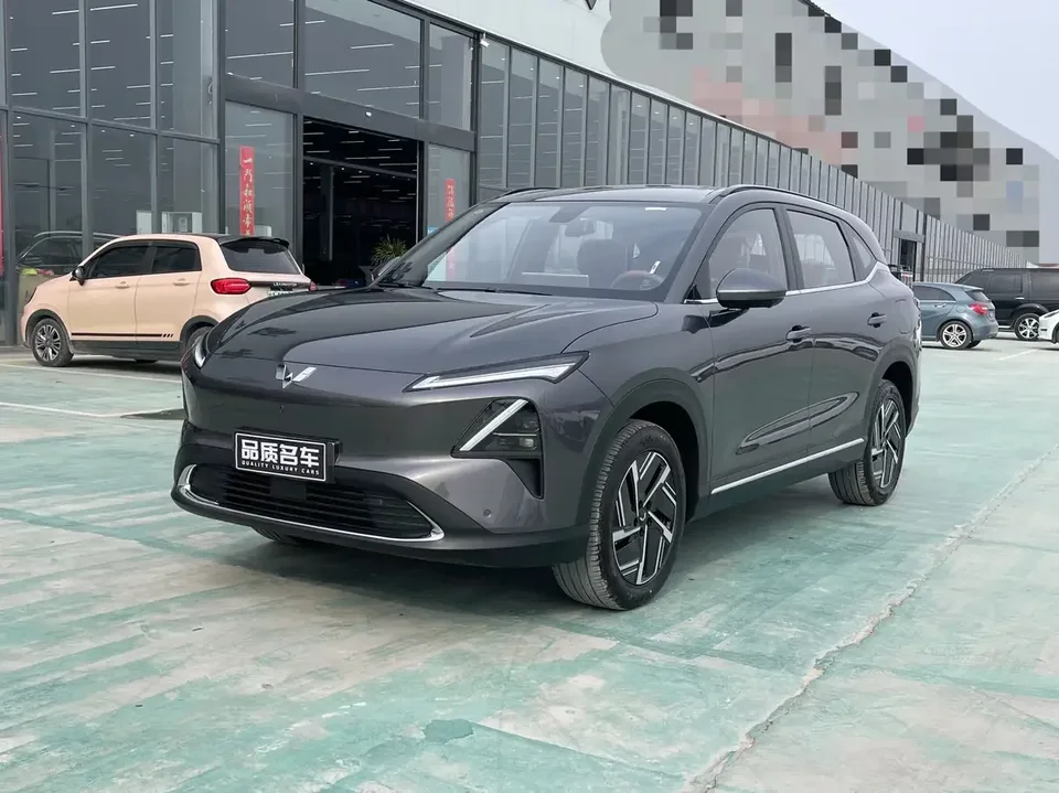 Wuling Starlight S PHEV Wuling Starlight S PHEV 2025 130km Pilot 2026 — photo 1, buy with delivery to Moscow