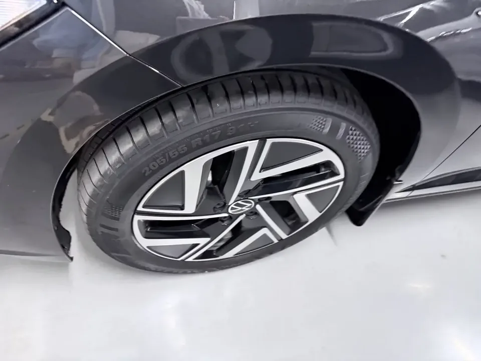 Volkswagen Sagitar Sagitar 2024 300TSI DSG Flying Edition 2024 — thumbnail 3