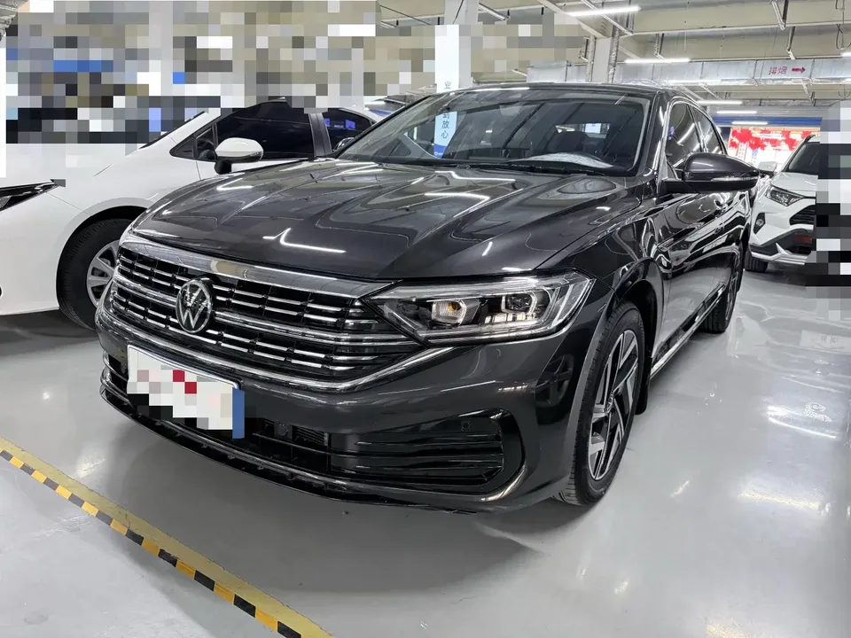 Volkswagen Sagitar Sagitar 2024 300TSI DSG Flying Edition 2024 — photo 1, buy with delivery to Moscow