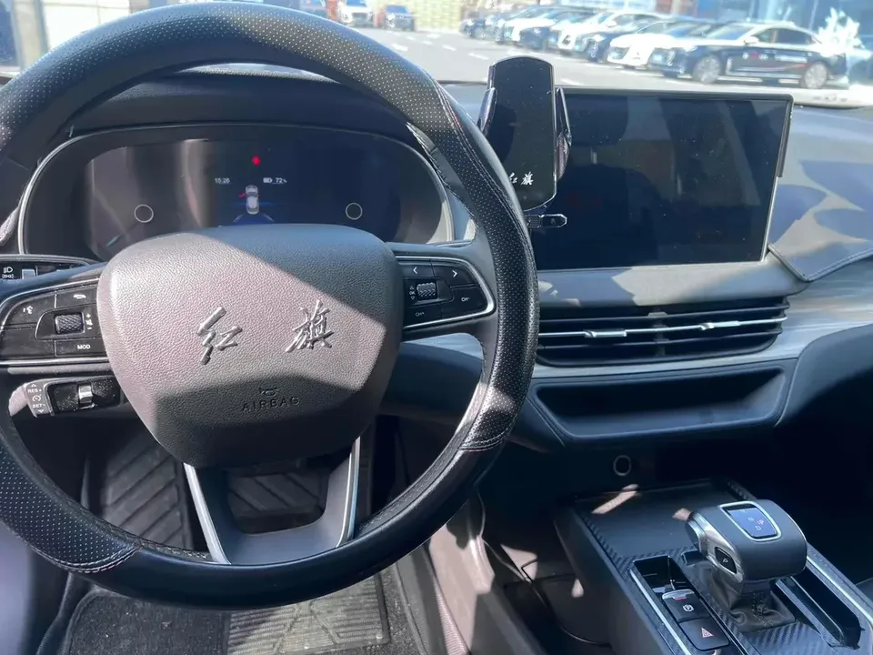 Hongqi E-QM5 Hongqi E-QM5 2024 610KM PLUS version 100kW 2024 — thumbnail 5