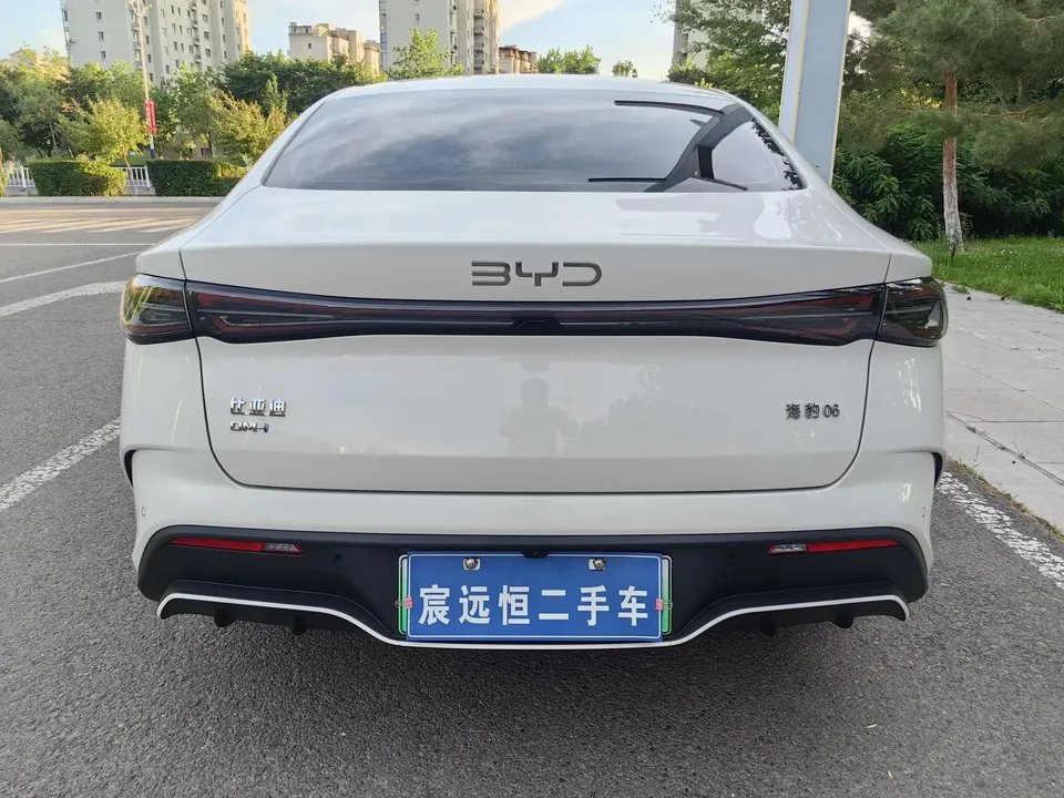 BYD Seal 06DM Seal 06DM 2024 DM-i 80KM Deluxe 2025 — thumbnail 2