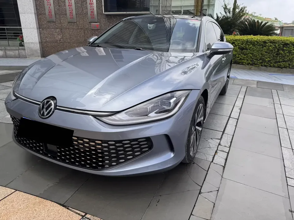 Volkswagen Lamando Lingdu 2022 Lingdu L 280TSI DSG Super Hot Flagship Edition 2022 — photo 1, buy with delivery to Moscow