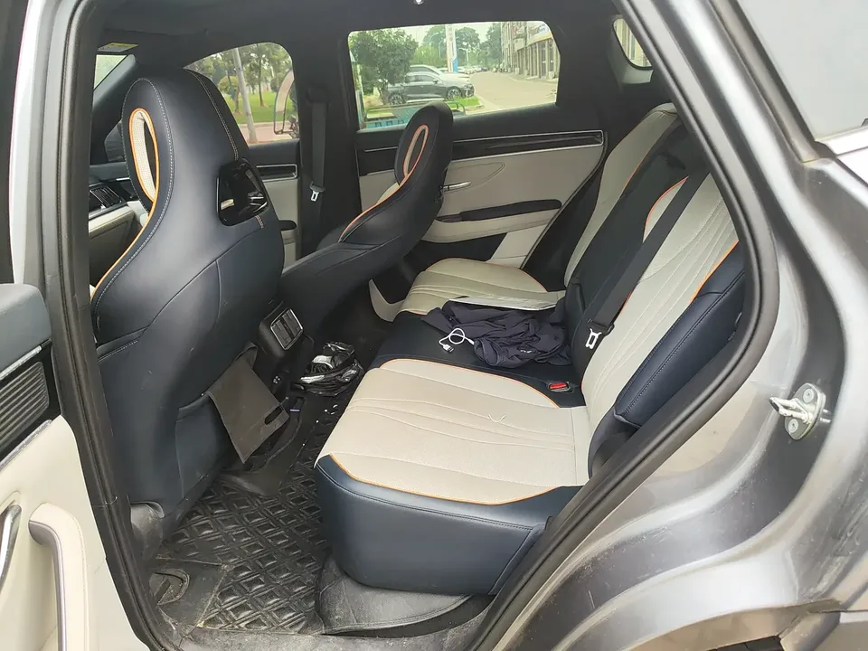 BYD Song PLUS DM Song PLUS DM 2023 DM-i Champion Edition 110KM Flagship PLUS 2023 — миниатюра 3