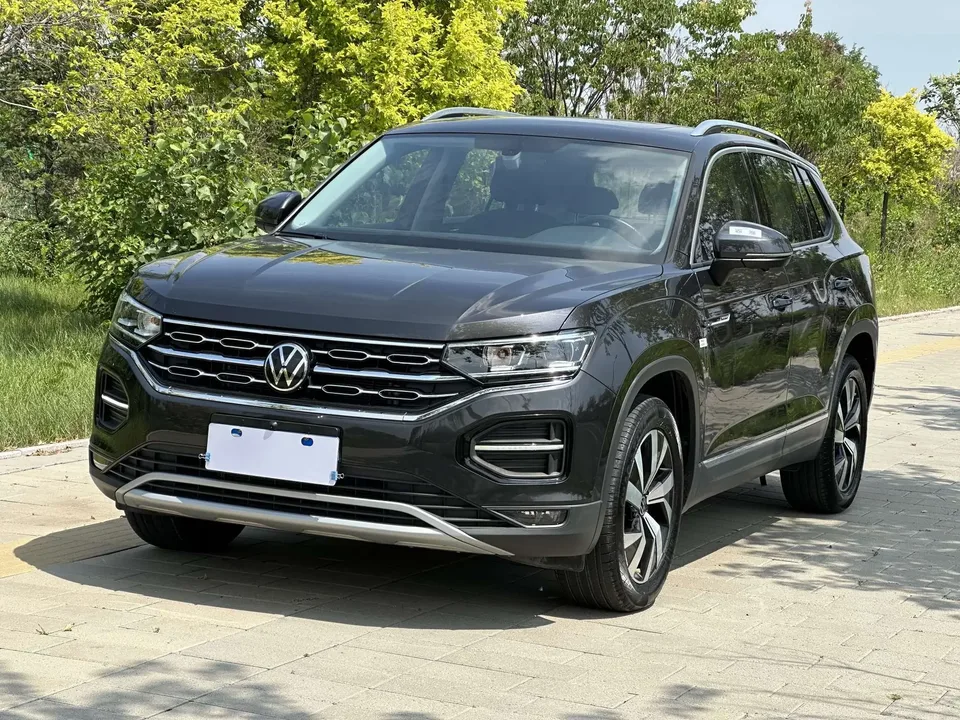 Volkswagen Tayron Tanyue 2022 280TSI 2WD Luxury Smart Edition 2022 — photo 1, buy with delivery to Moscow