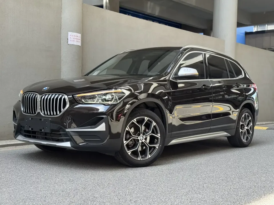 BMW X1 BMW X1 2022 sDrive20Li Fashion 2022 — photo 1, buy with delivery to Moscow