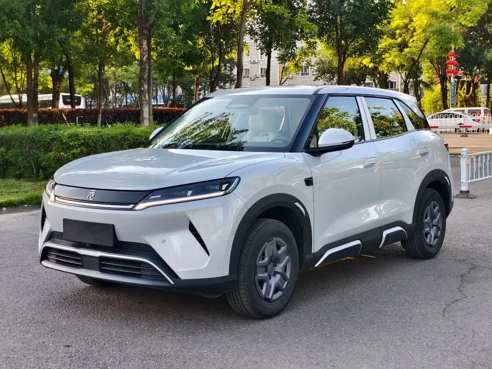 BYD Yuan Up Yuan UP 2025 Smart Driving Edition 401KM Vitality Edition 2026 — photo 1, buy with delivery to Moscow