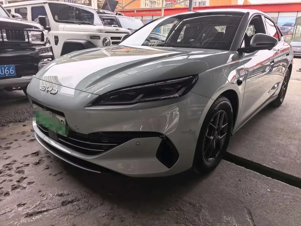 BYD Seal 06DM Seal 06DM 2025 DM-i 80KM Premium Edition 2025 — photo 1, buy with delivery to Moscow