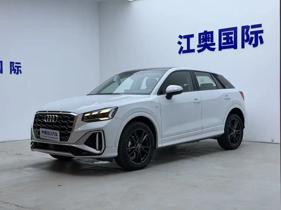Audi Q2L Audi Q2L 2022 35 TFSI Progressive Dynamic 2022 — photo 1, buy with delivery to Moscow