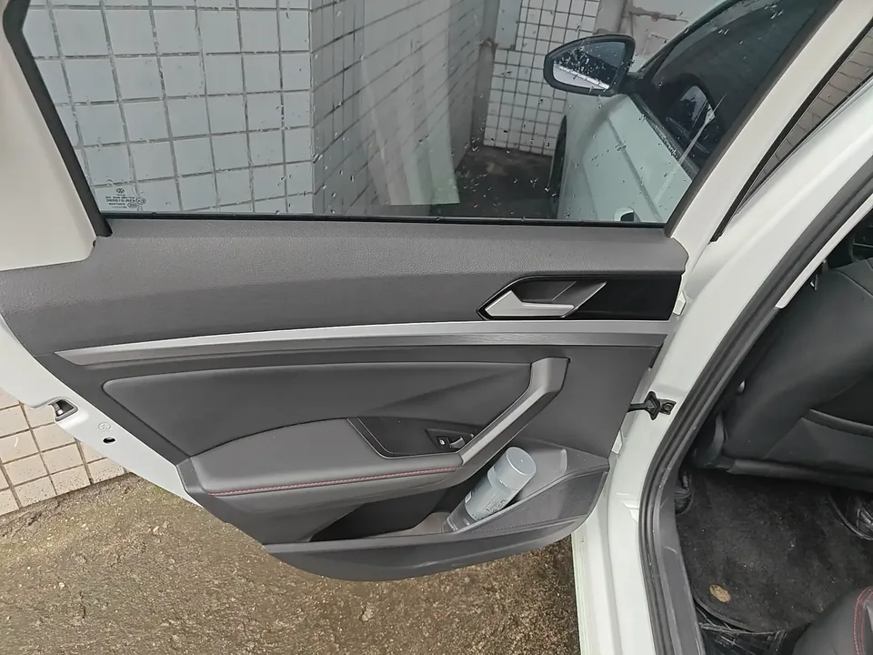 Volkswagen Lavida Lavida 2024 300TSI DSG Starry Sky Leading Edition 2023 — thumbnail 5