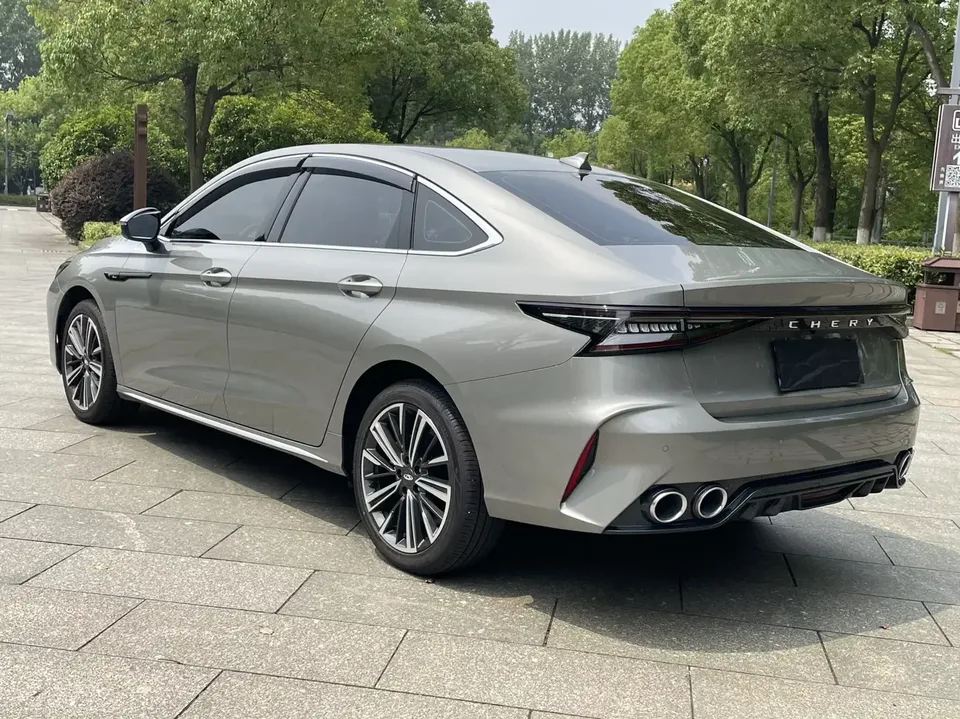 Chery Arrizo 8 Arrizo 8 2025 1.6TGDI DCT Intelligence 2025 — thumbnail 2