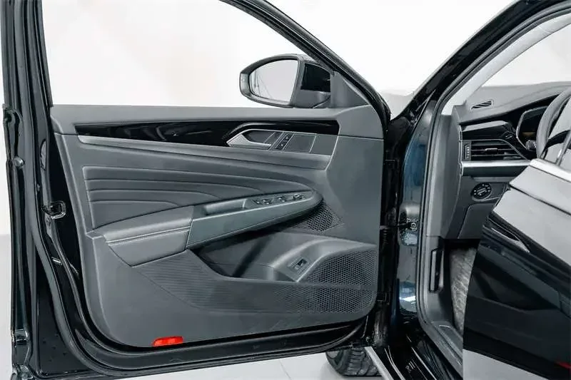 Volkswagen Passat Passat 2024 280TSI Business Edition 2025 — thumbnail 3