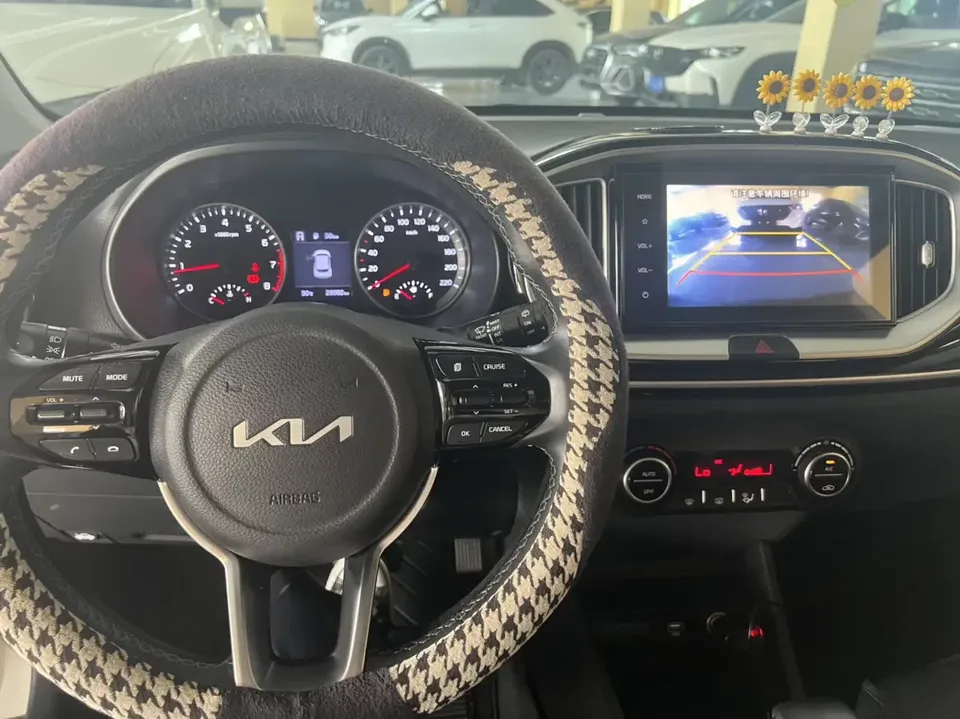 Kia KX1 Yipao 2021 Modified 1.4L CVT Sunroof Model 2022 — thumbnail 4