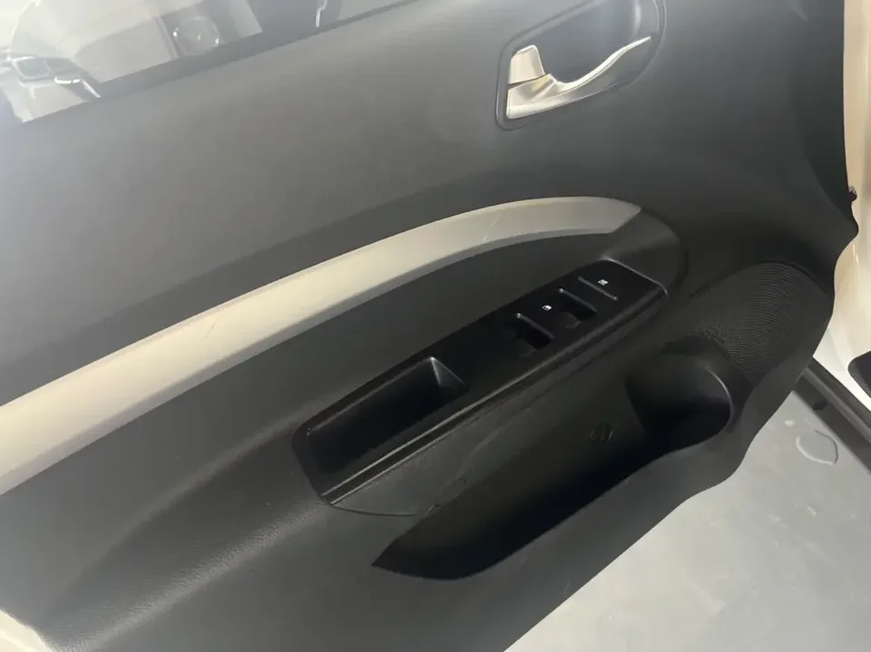 Kia KX1 Yipao 2021 Modified 1.4L CVT Sunroof Model 2022 — thumbnail 5