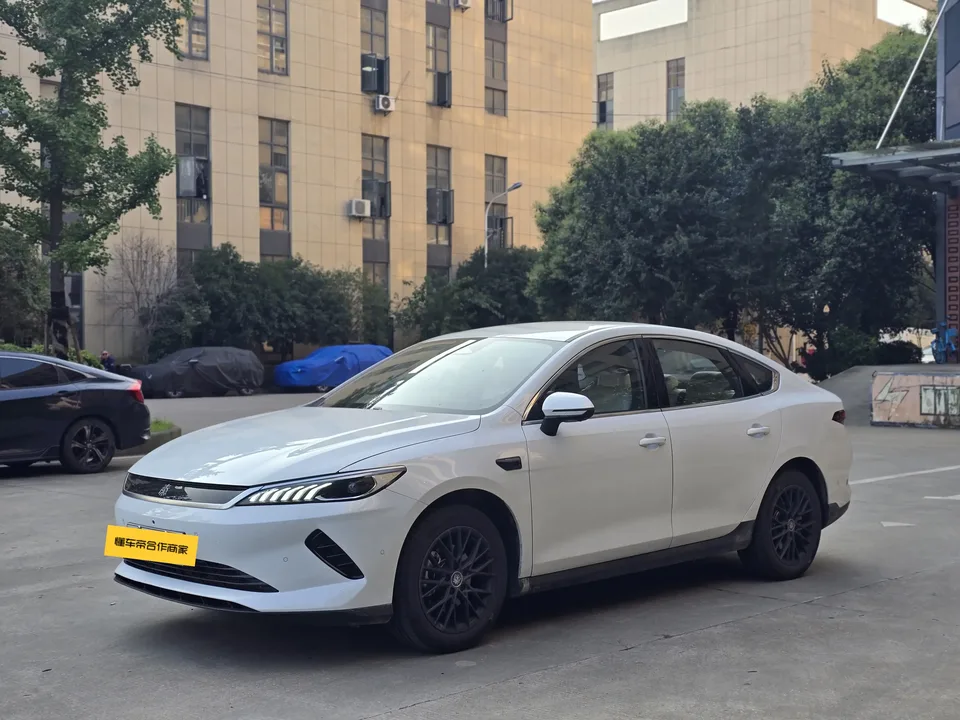 BYD Qin PLUS EV Qin PLUS EV 2025 Smart Driving Edition 510KM Leading Edition 2025 — photo 1, buy with delivery to Moscow