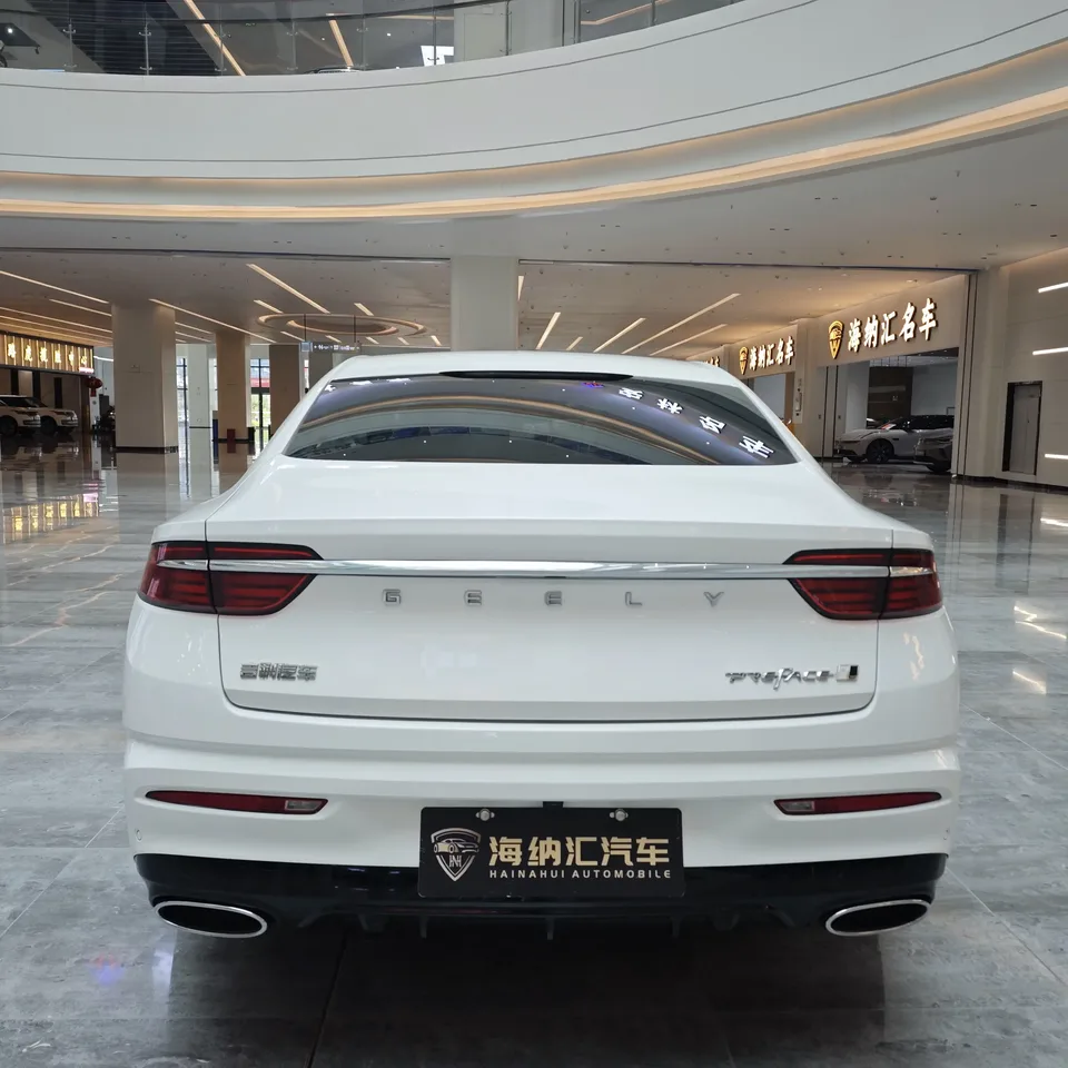Geely Preface Xing Rui 2023 2.0T Premium 2023 — миниатюра 2