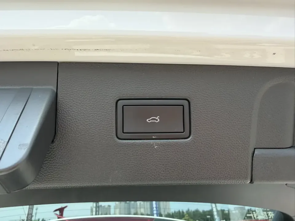 Volkswagen Tayron Tanyue 2022 280TSI 2WD Luxury Smart Edition 2022 — thumbnail 3