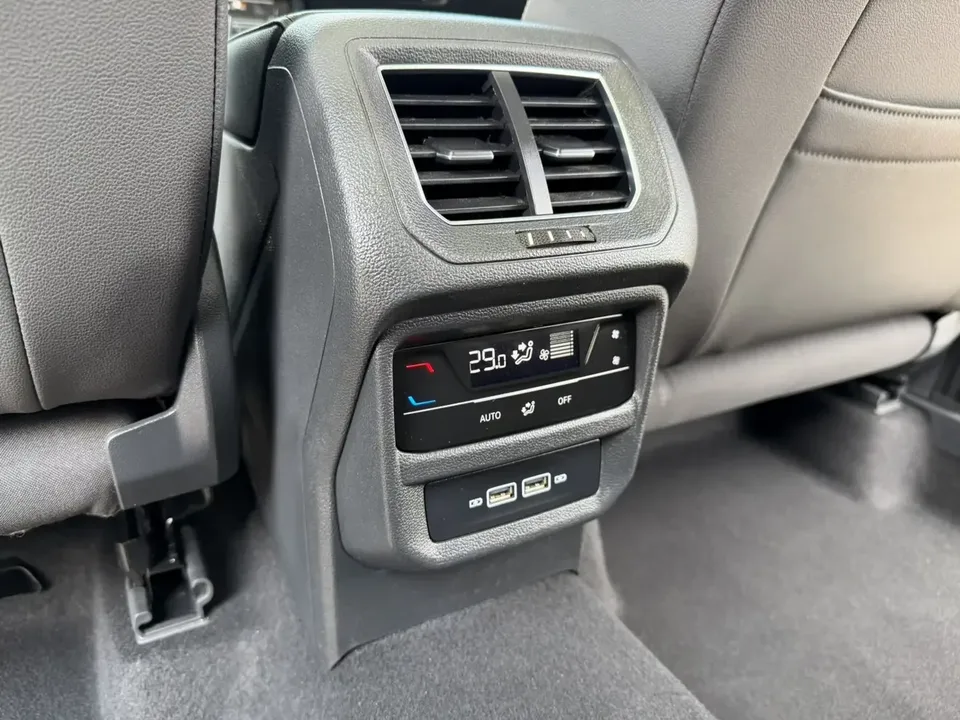 Volkswagen Tayron Tanyue 2022 280TSI 2WD Luxury Smart Edition 2022 — thumbnail 4