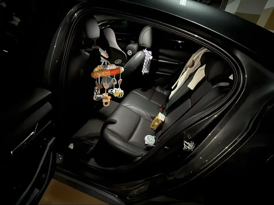 Mazda Axela Mazda3 Angkesela 2022 2.0L Automatic Premium Edition 2022 — thumbnail 3