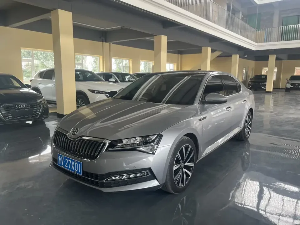 Skoda Superb Speedy 2023 Modified TSI280 DSG Premium Edition 2023 — photo 1, buy with delivery to Moscow