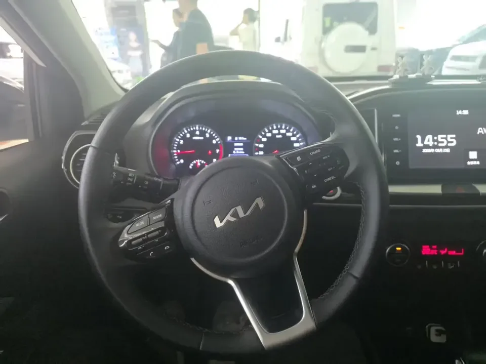 Kia KX1 Yipao 2021 1.4L Automatic Fun Edition 2023 — thumbnail 3