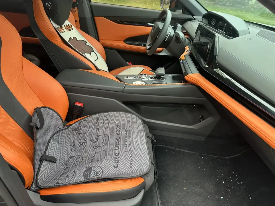 Changan UNI-V Changan UNI-V 2023 1.5T Sports Edition 2023 — thumbnail 3