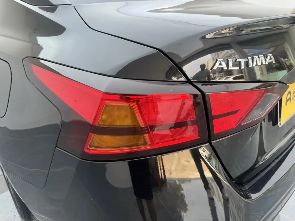 Nissan Altima Sound of nature 2021 2.0L XL Comfort Edition 2023 — thumbnail 4
