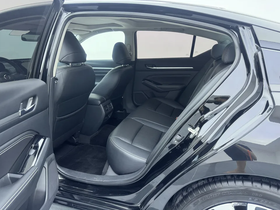 Nissan Altima Sound of nature 2021 2.0L XL Comfort Edition 2023 — thumbnail 5