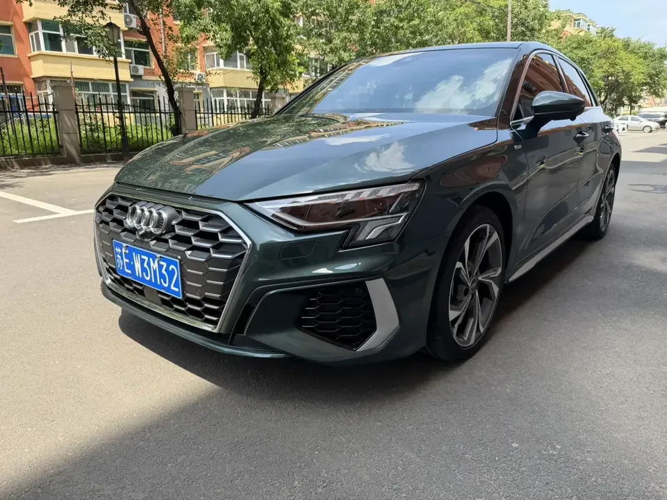 Audi A3 Audi A3 2022 Sportback 35 TFSI Luxury Sports 2022 — photo 1, buy with delivery to Moscow