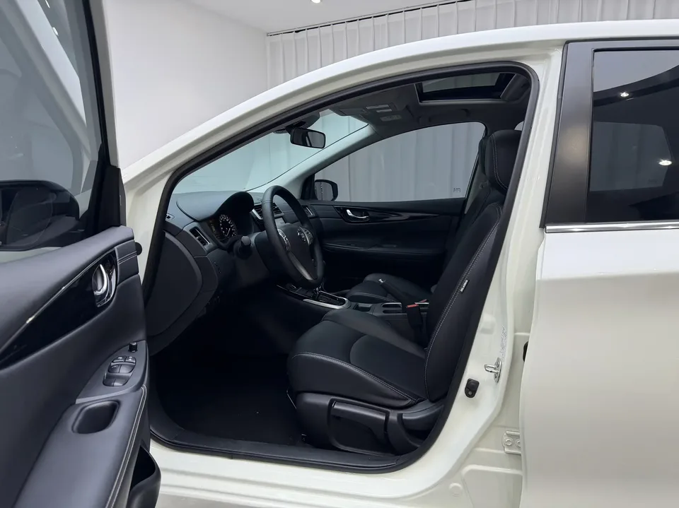 Nissan Tiida Tiida 2021 1.6L CVT Intelligent Travel Edition 2022 — миниатюра 5